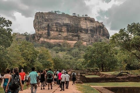 Excursión de un día a Sigiriya y Dambulla desde Bentota