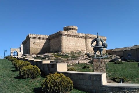 Private Half Day Absheron Tour to Gala, Ateshgah and Yanardag