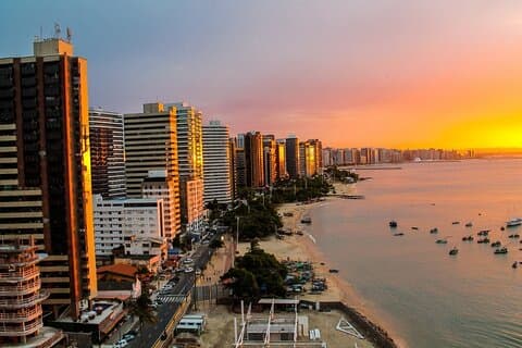 Traslado privado desde FOR a cualquier punto de la ciudad de Fortaleza
