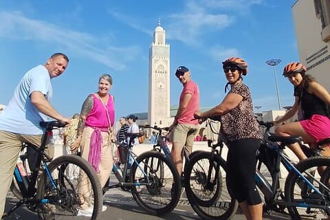 Tour guidato in bicicletta di 21 km a Casablanca: Alla scoperta della vibrante città