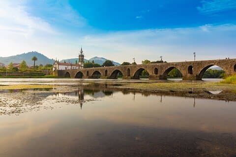 Excursión privada de un día: Oporto a Guimaraes, Braga y Ponte de Lima