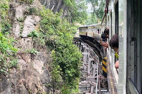 Rio Kanchanaburi Kwai com passeio de trem e Hellfire