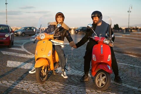 Vespa Scooter Tour i Rom med professionell fotograf