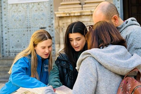 Valencia City Tour: A Treasure Hunt Experience