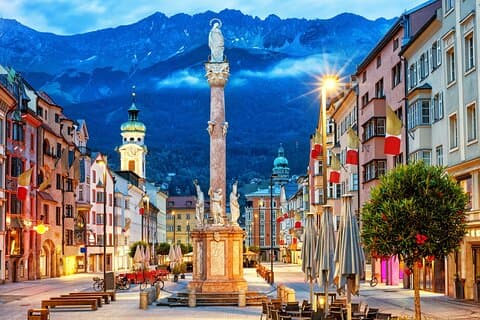 Privat rundtur med en lokal expert på arkitektoniska Innsbruck