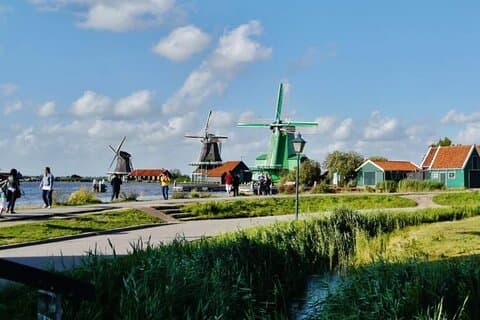 Privat tur til Zaanse Schans Windmills Cheese Farm og Volendam