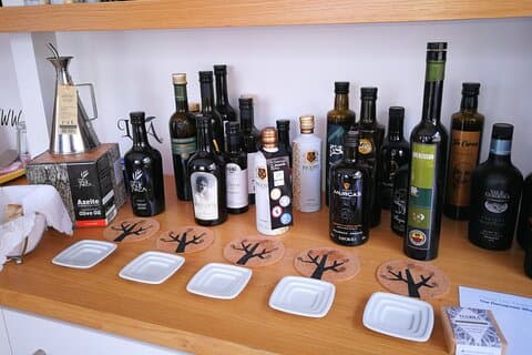 De Lisbonne : visite privée d'huile d'olive, de salines et de dégustation de vin