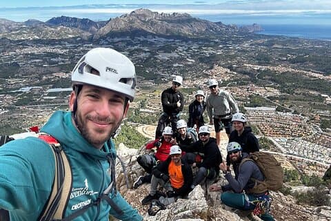 フェラータ デル ポノイグ通りでの半日登山体験
