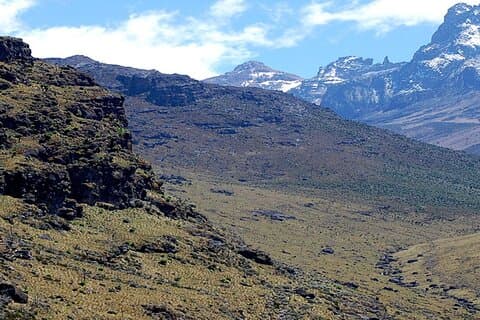 4-dagers Mount Kenya-vandring ved å bruke Sirimon-ruten