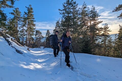 Escursionismo di 2 giorni: Trail delle scarpe da neve