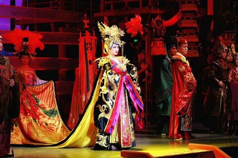 Tour serale: Xi'an Tang Dynasty Spettacolo di musica e danza e banchetto con gnocco