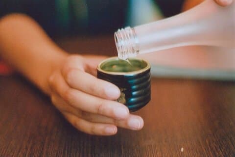 京都発、旧港町と究極の日本酒テイスティング プライベート ツアー