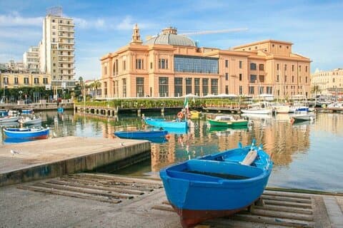 Bari Must-see Attractions Private Walking Tour
