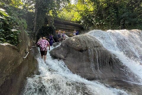 Experiencia 4 en 1 en las cataratas del río Dunn