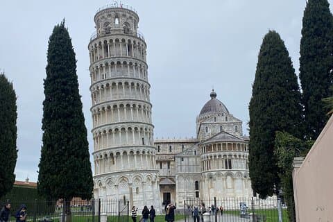 Excursão privada a Pisa e Lucca em inglês Español and Purtuguês