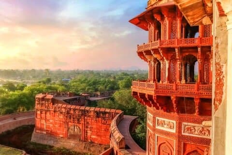 Övernattning Taj Mahal och Agra Tour från Delhi