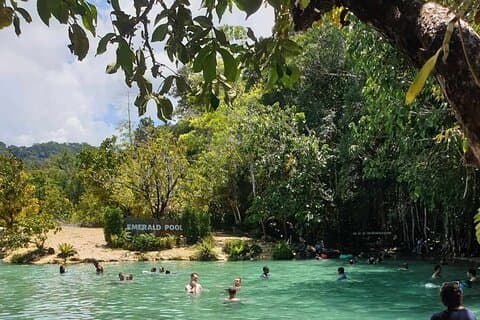 Tour a la jungla de Krabi: cascada de aguas termales de Krabi, piscina Esmeralda y templo de Tiger Cave