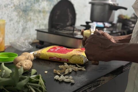 Traditional Indian Home Cooking Private Class in Hampi