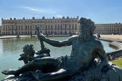 Excursión CHATEAU DE VERSAILLES y GIVERNY en limusina desde París