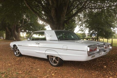 Hire classic cars and motorcycle trikes for weddings