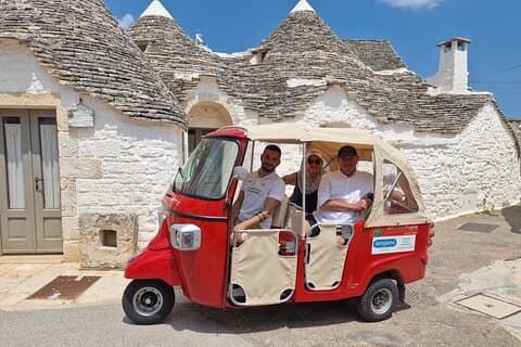 Audio Tour Alberobello med Ape Calessino / e-Vespa / Fiat Topolino