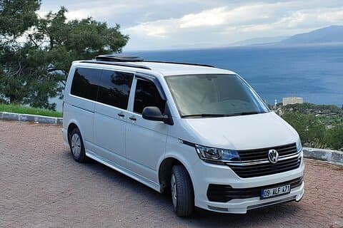 Transfert Vip Kusadasi De/vers l'aéroport d'Izmir (Prix pour UN ALLER SIMPLE)