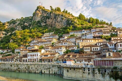 Lake Belshi Tour and Wine Tasting in Berat City