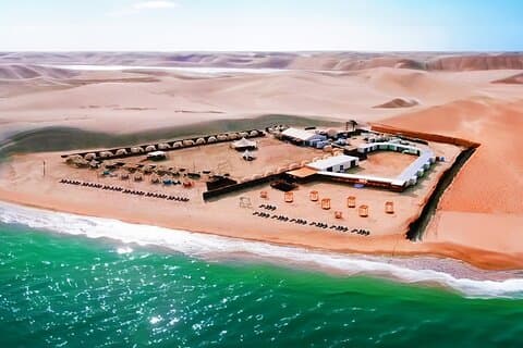 Privéwoestijnsafari van een hele dag met strandkampbuffet