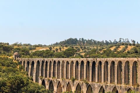 Excursion privée d'une journée de Lisbonne à Tomar, chauffeur anglophone