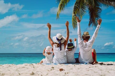 Pattaya Coral Island Tour and Water Activities with Lunch