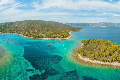 Blue lagoon & Trogir town : Tour privado en barco de medio día