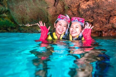 Blue cave snorkel & banana boat by boat