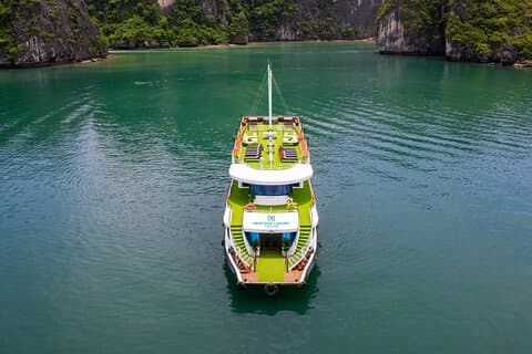 Crucero de lujo de un día por Halong Heritage de 6 horas en la bahía desde el puerto
