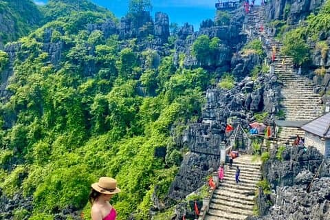 Small Group Ninh Binh: Hoa Lu & Trang An & Mua Cave