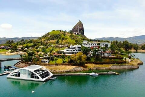 (Private Guatapé) Mansion Pablo Escobar+Paintball+Cuatrimoto+Boat