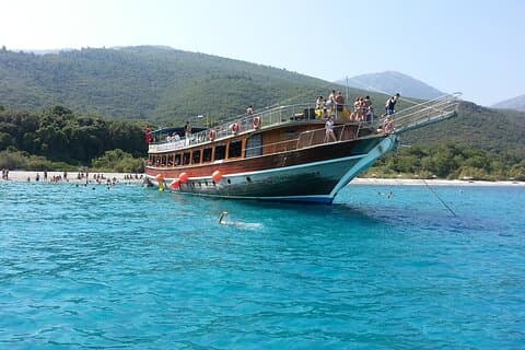 VIAJE EN BARCO TODO INCLUIDO al Parque Nacional desde Kusadasi