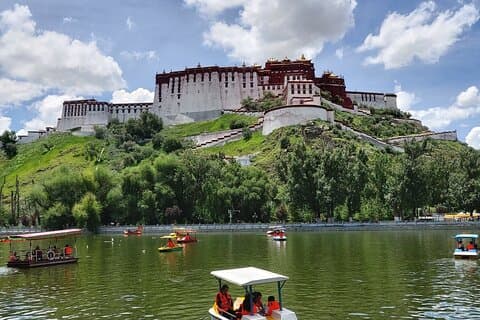 4 dager privat All Inclusive Essence Lhasa Tour of Tibet.