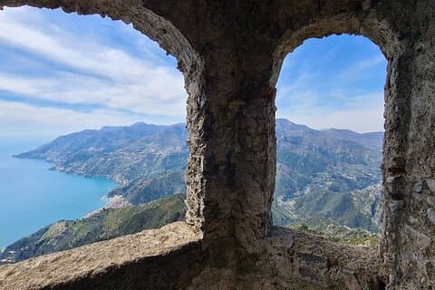 Randonnée sur la côte amalfitaine au monastère d'Avvocata