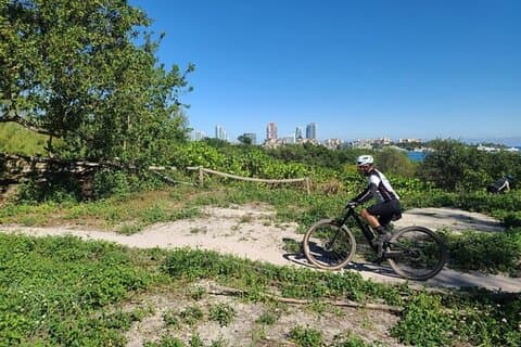 Ciclismo de montaña en Miami en Virginia Key Trails