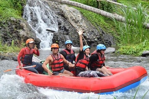 Bali Telaga Waja Rafting en Bali Swing-pakketten