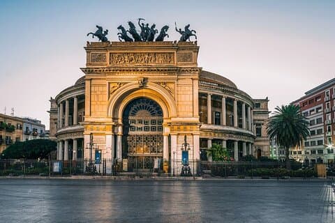 Tour de un día a Palermo y Cefalú.