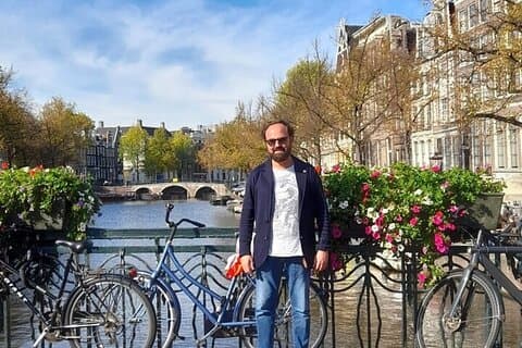 Geführter Rundgang zu den wichtigsten Sehenswürdigkeiten Amsterdams mit einem Guide