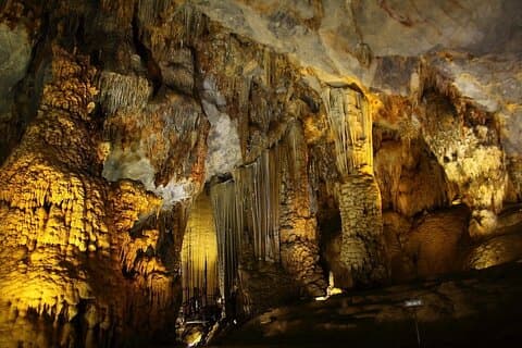 Mua Cave, Local family and Thien Ha Cave Private Ninh Binh Tour