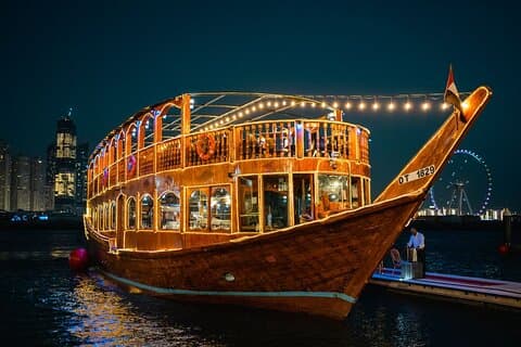 Crucero con cena por Dubái - Al Seef Creek