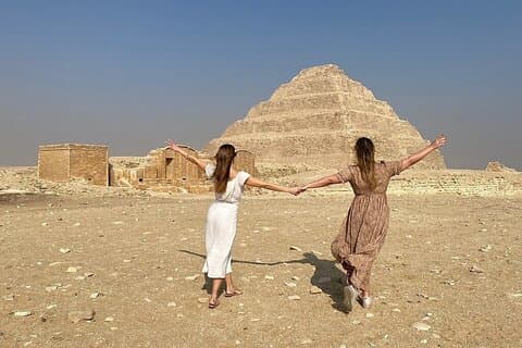 Privat rundtur till Memphis Sakkara och Dahshur-pyramiderna med transfer