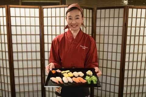 Sushi-opplevelse foran TokyoTower