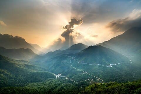 Från Sapa: Äventyrstur till O Quy Ho & Trekking Sin Chai Village