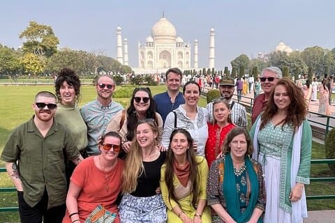 Privat Sunrise Taj Mahal-tur fra Delhi med bil - Alt inkludert