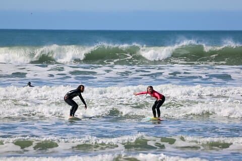 Privat gruppe surfing klasse, Pismo Beach California med instruktør