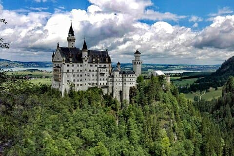 Tour privato a Neuschwanstein+Highline 179+Garmisch da Monaco di Baviera